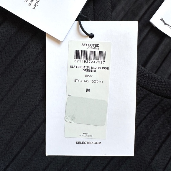 Selected Femme plisse midi dress - Picture 12 of 15